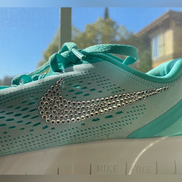 New W Nike React Infinity Run FK 2.  Bling Rhinestone Nike Women’s Shoes size 8 - Picture 2 of 8